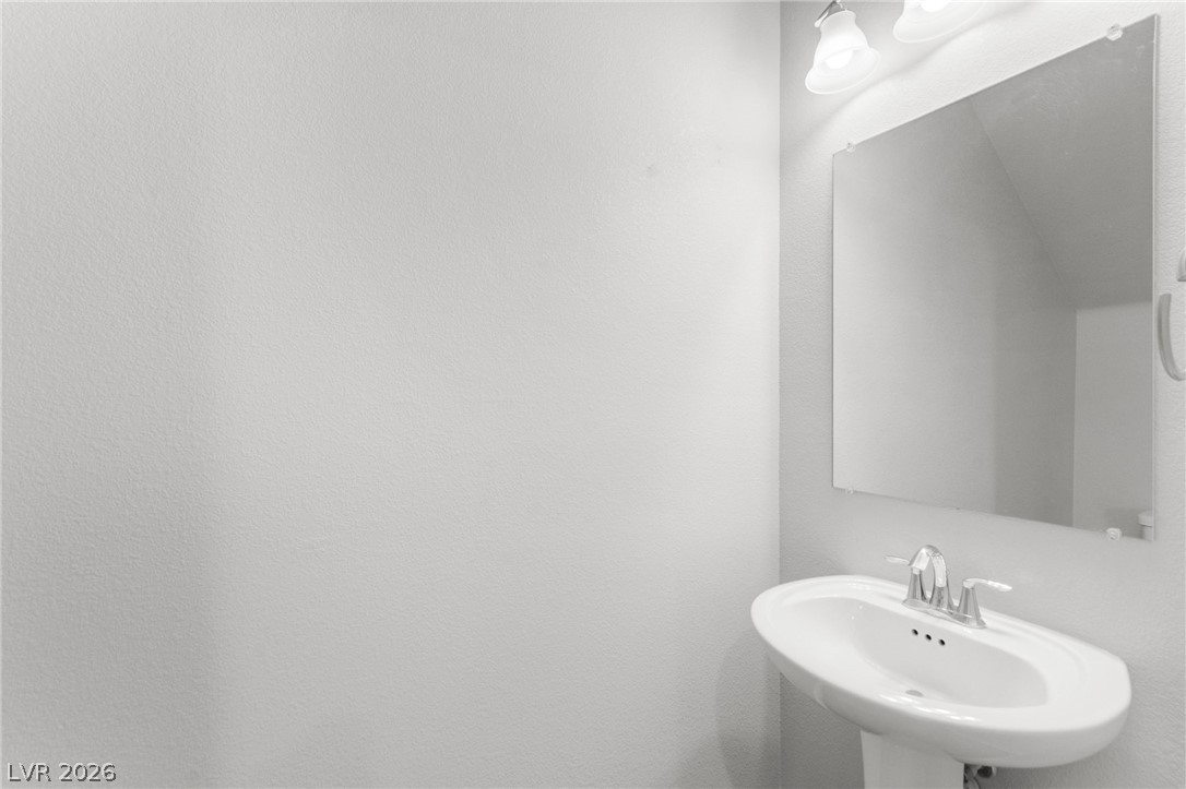 10317 Stroma Avenue Property Photo 25