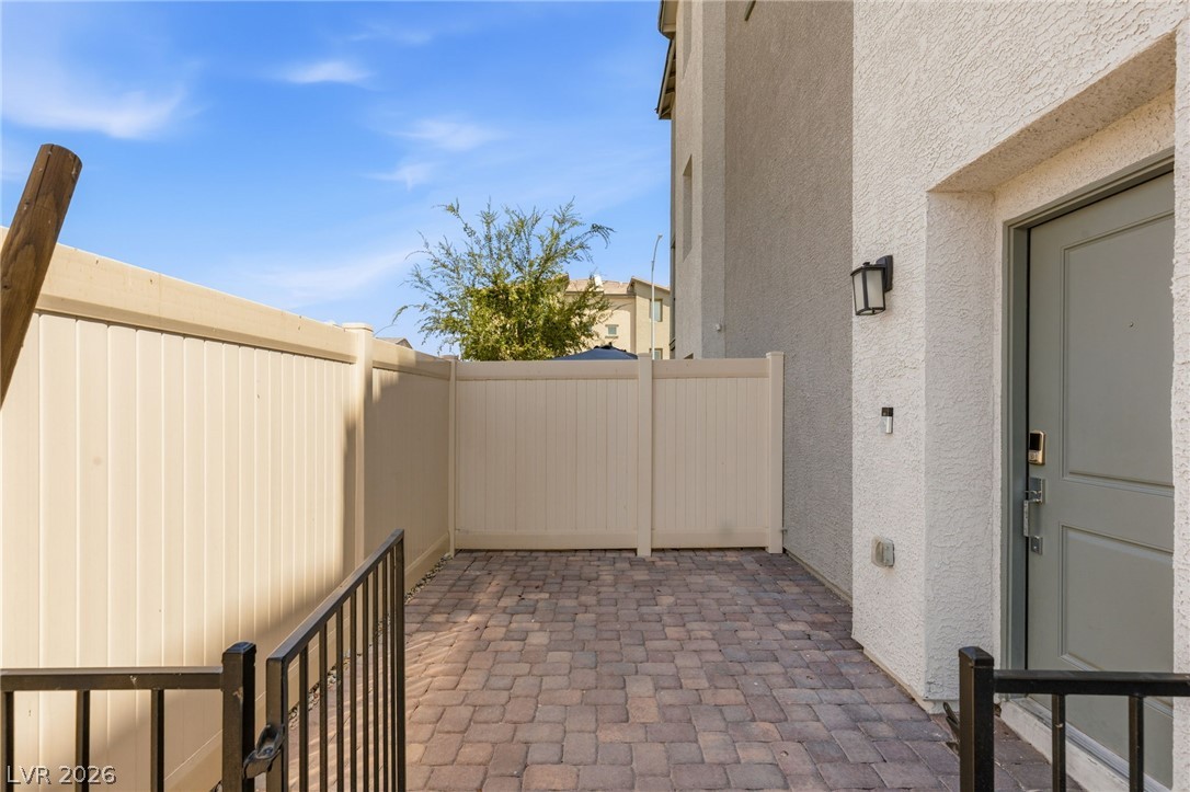 7030 Spicy Merlot Street Property Photo 6