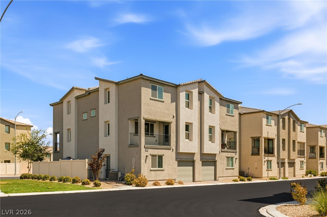 7030 Spicy Merlot Street Property Photo 43