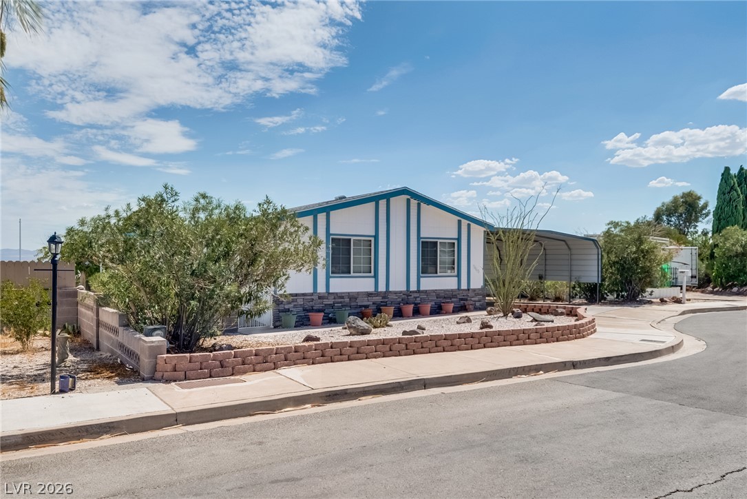 1005 Adobe Circle Property Photo 1