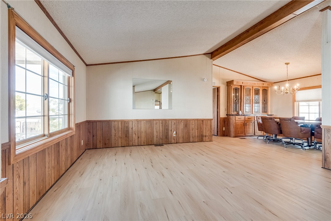 1005 Adobe Circle Property Photo 5
