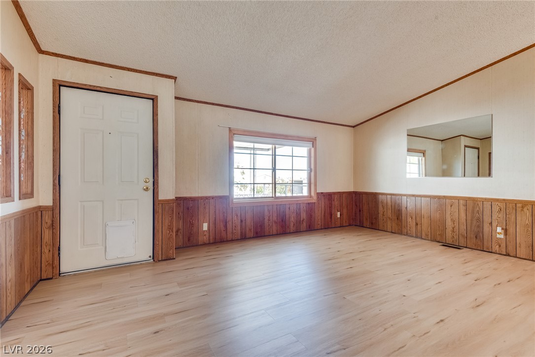 1005 Adobe Circle Property Photo 6