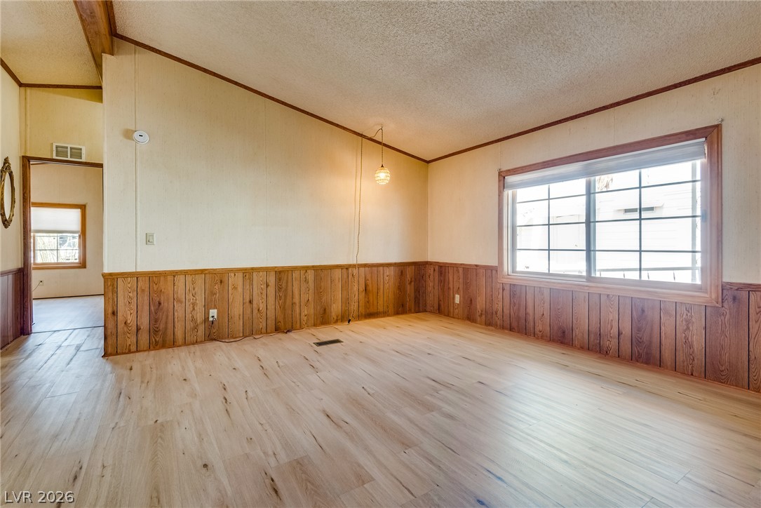 1005 Adobe Circle Property Photo 8