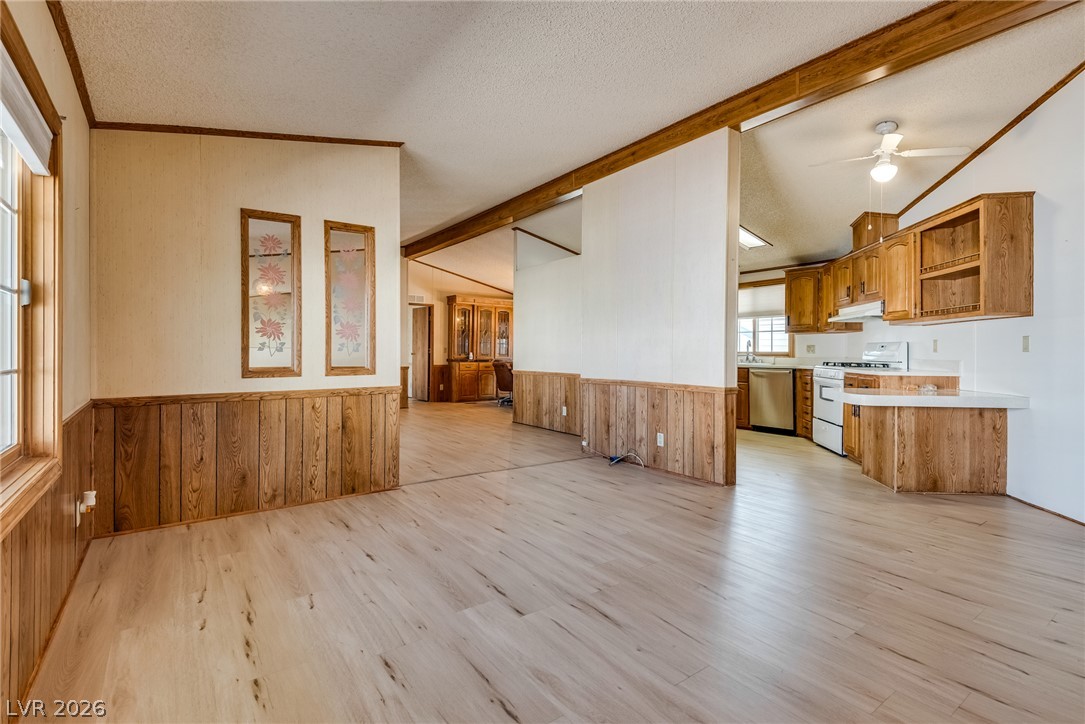 1005 Adobe Circle Property Photo 10