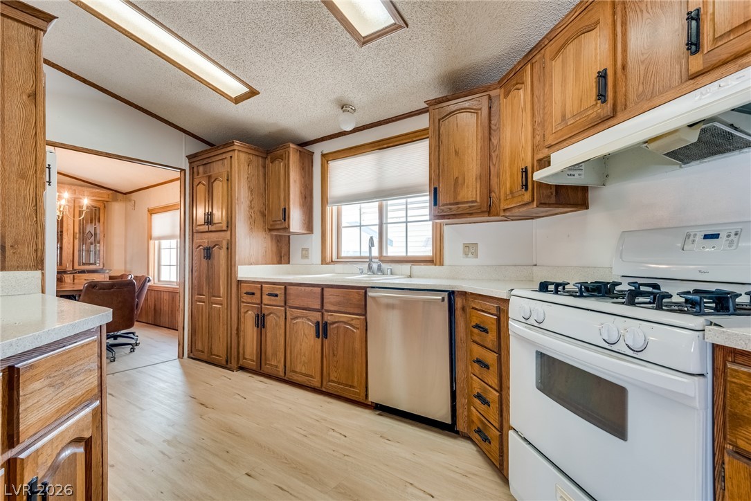 1005 Adobe Circle Property Photo 14