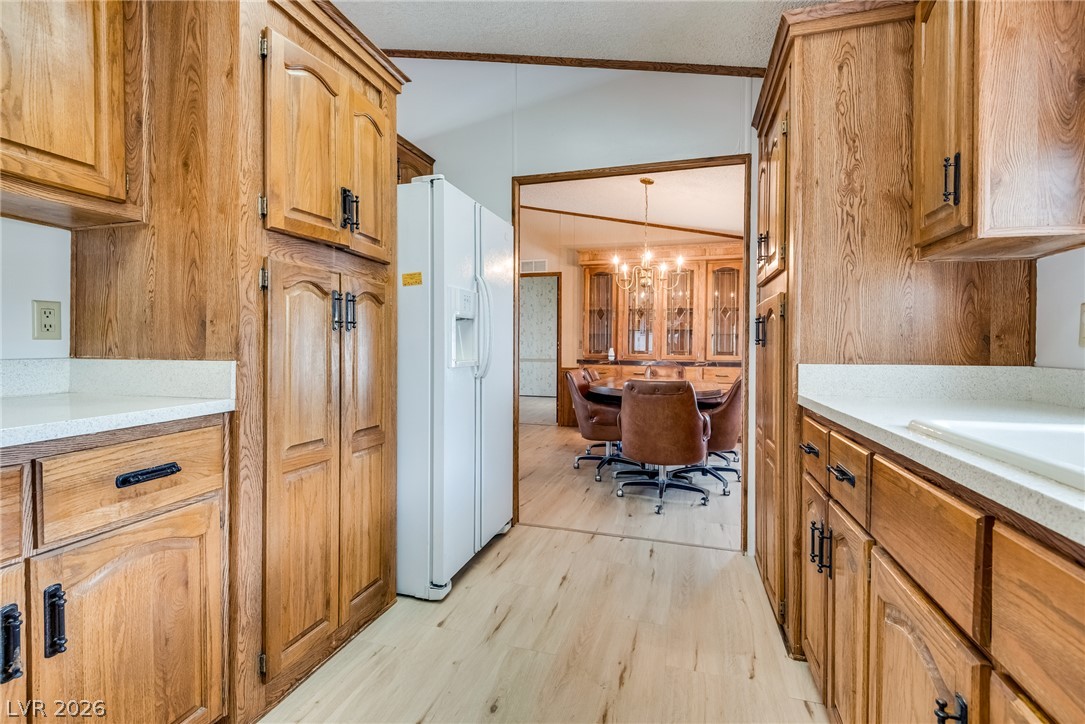 1005 Adobe Circle Property Photo 15