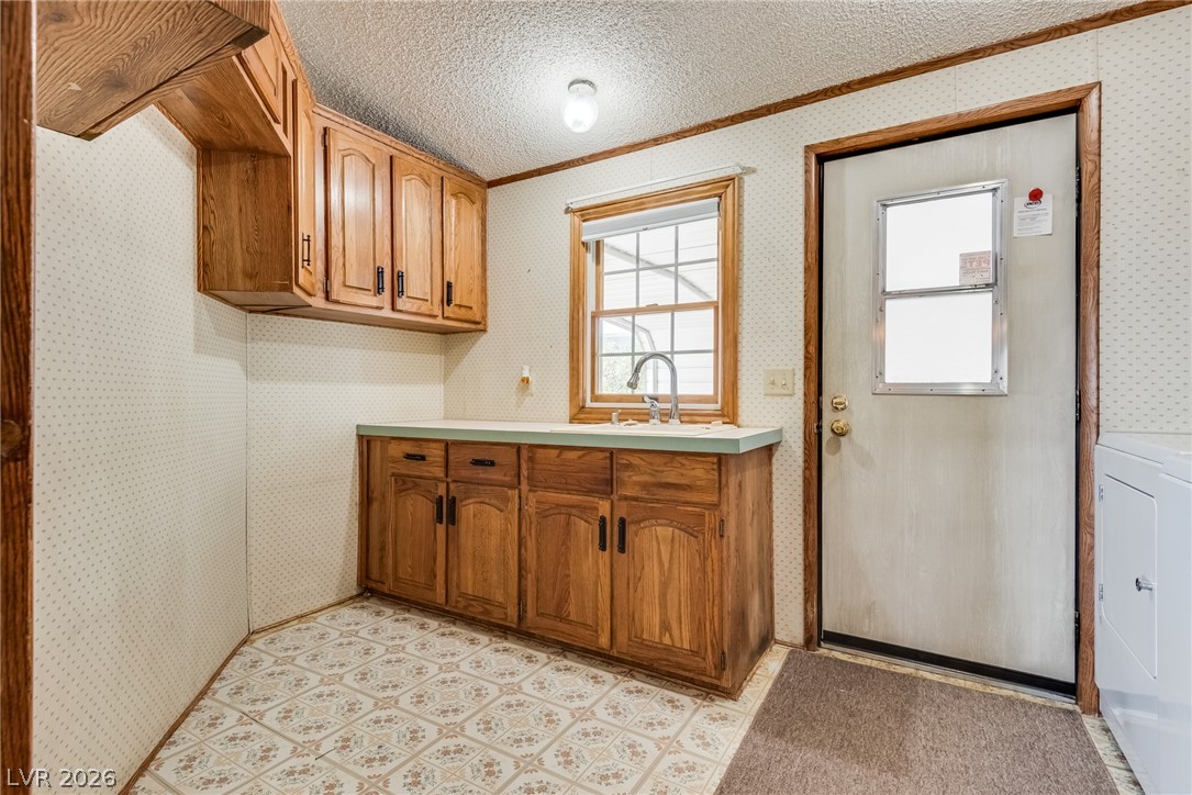 1005 Adobe Circle Property Photo 29