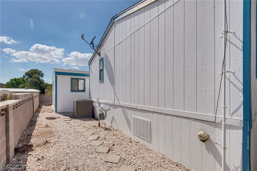 1005 Adobe Circle Property Photo 34