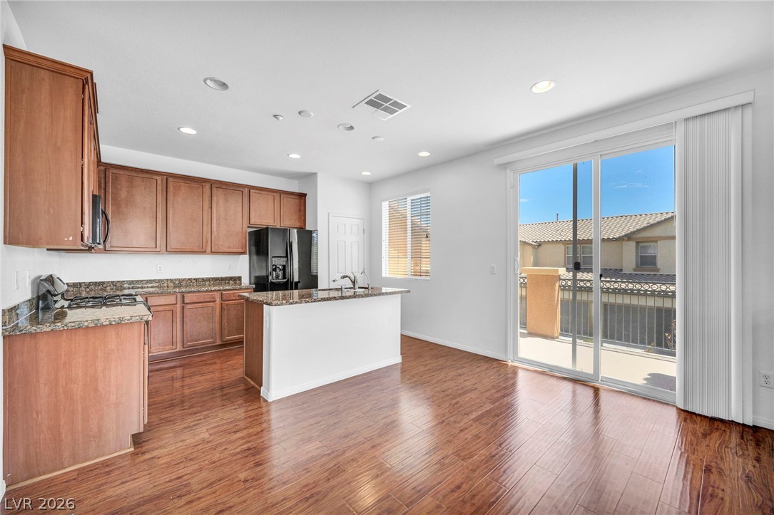 1141 Via Navona Property Photo 2