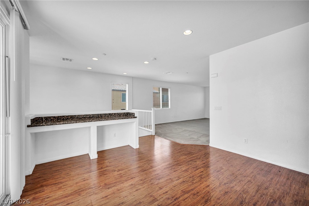 1141 Via Navona Property Photo 4