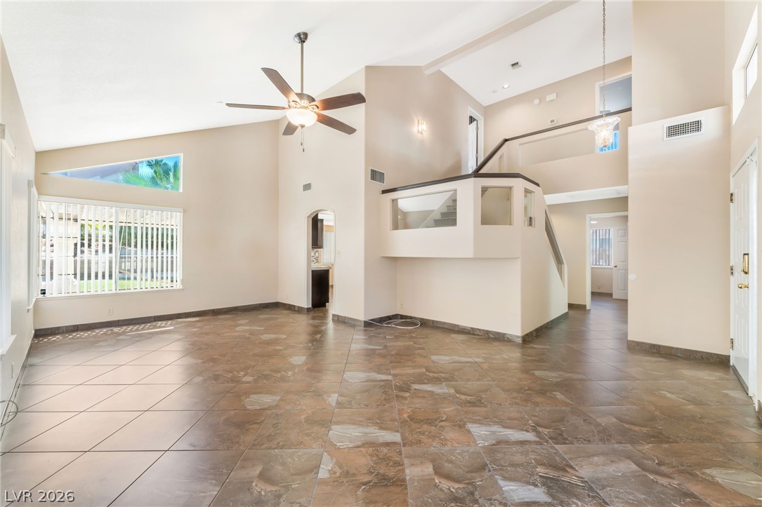 1111 Sleetridge Drive Property Photo 4