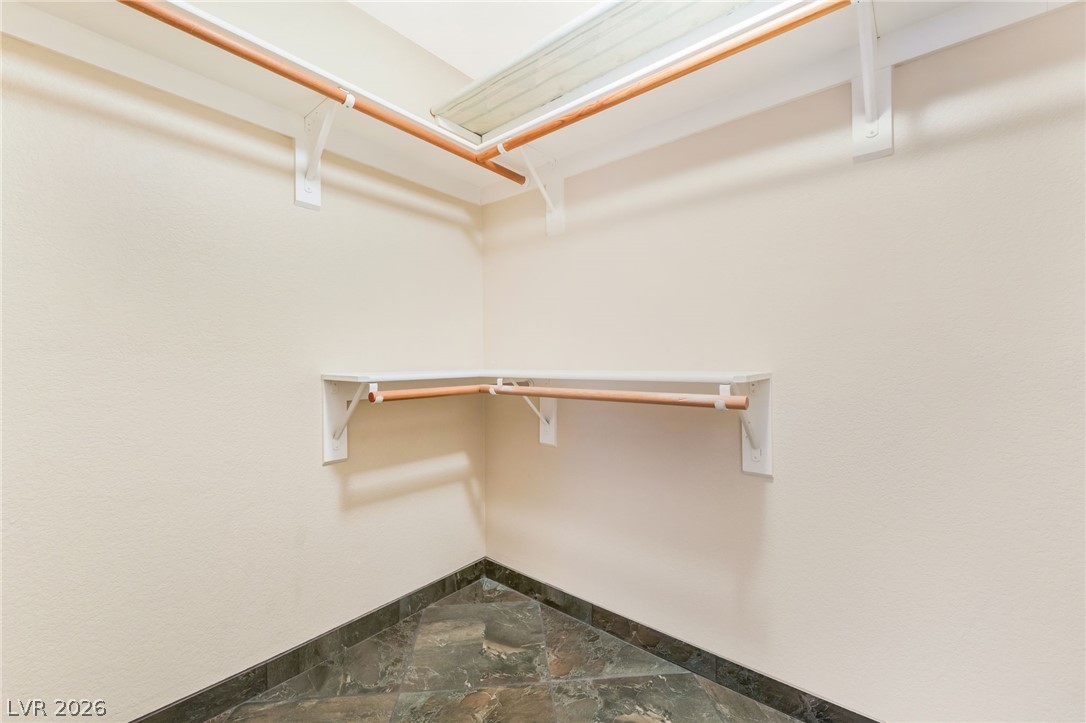 1111 Sleetridge Drive Property Photo 15