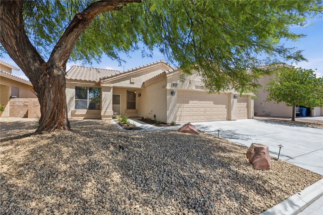 6324 Malachite Bay Avenue Property Photo 1