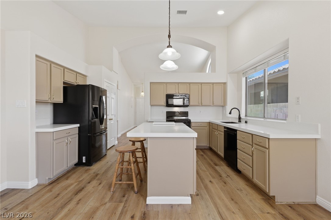 6324 Malachite Bay Avenue Property Photo 9