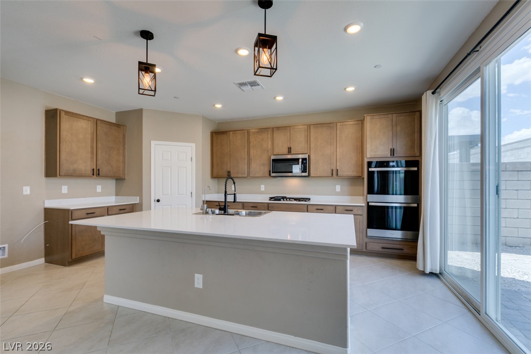 9949 Locking Biner Avenue Property Photo 10