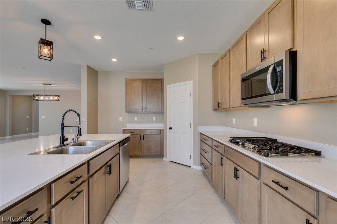 9949 Locking Biner Avenue Property Photo 12