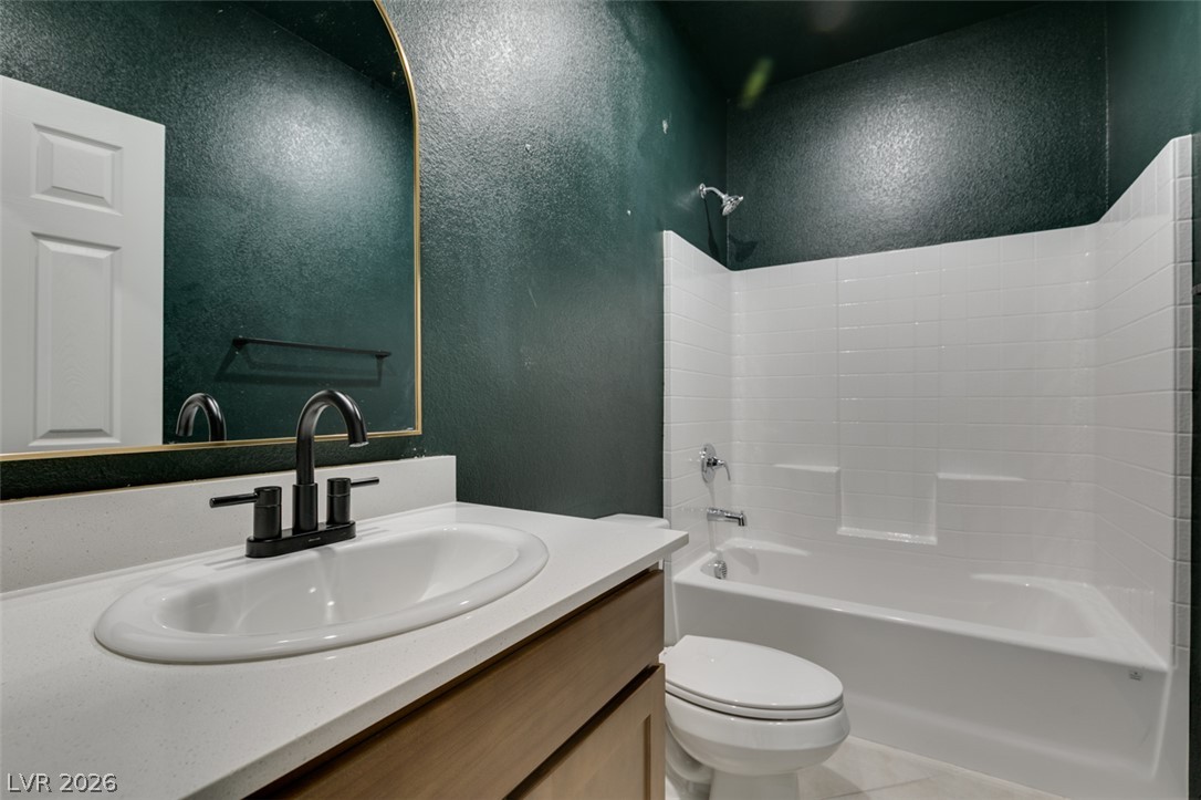 9949 Locking Biner Avenue Property Photo 13
