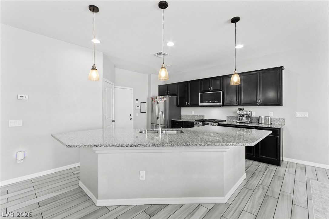 8106 Diggy Avenue Property Photo 3