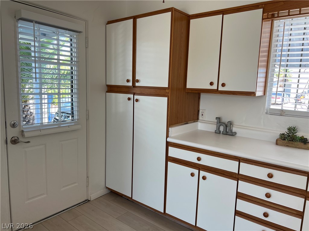 2300 Santa Clara Drive Property Photo 12