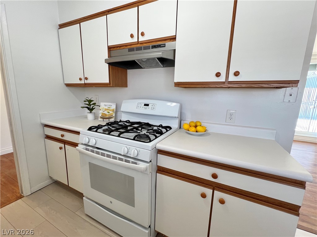 2300 Santa Clara Drive Property Photo 15