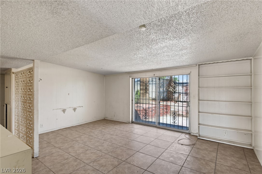 3021 Brady Avenue Property Photo 8