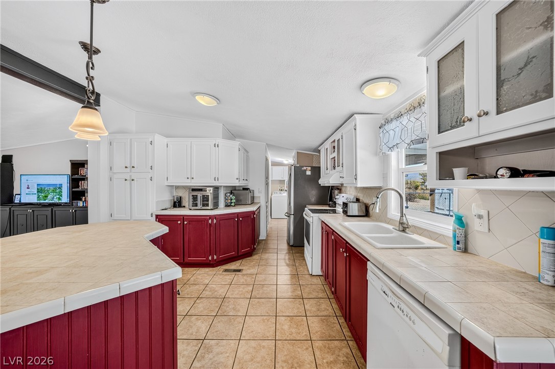 4671 Jackie Street Property Photo 7