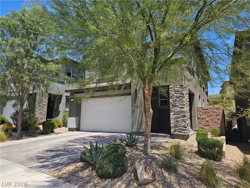 24 Strada Moscato Property Photo 3