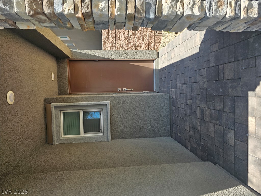 24 Strada Moscato Property Photo 4