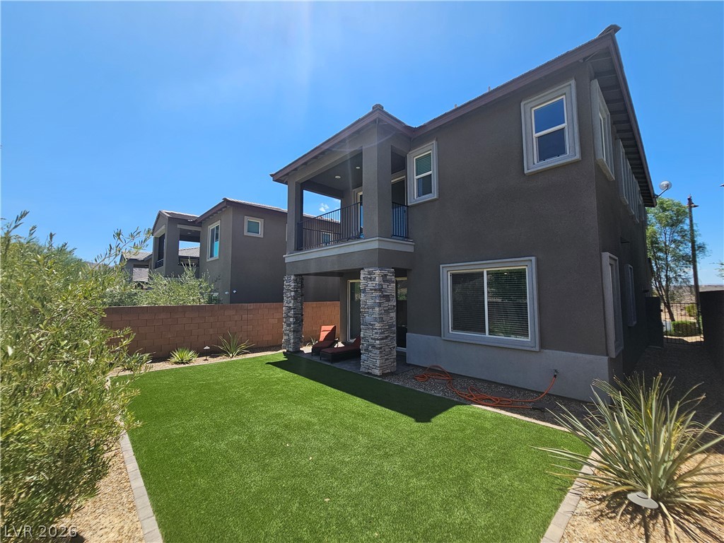 24 Strada Moscato Property Photo 8