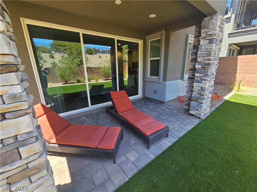 24 Strada Moscato Property Photo 10
