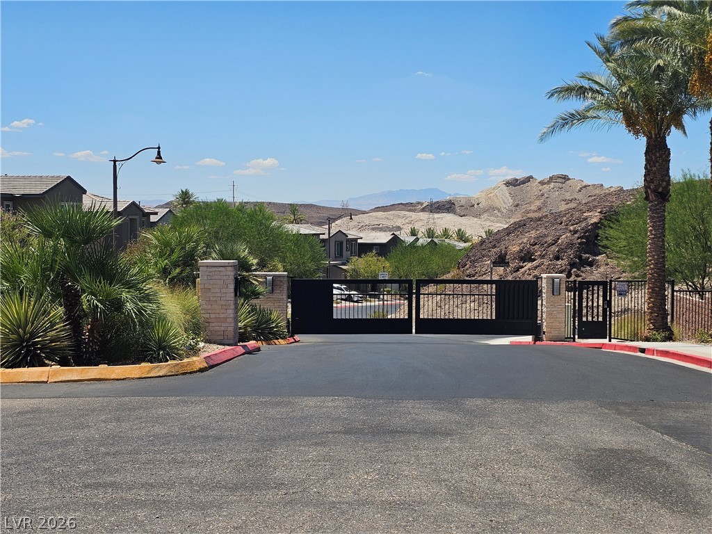 24 Strada Moscato Property Photo 14