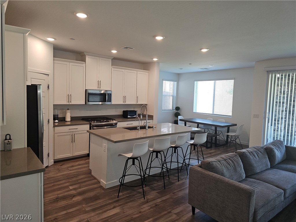 24 Strada Moscato Property Photo 34