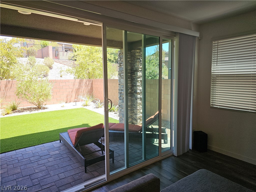 24 Strada Moscato Property Photo 46