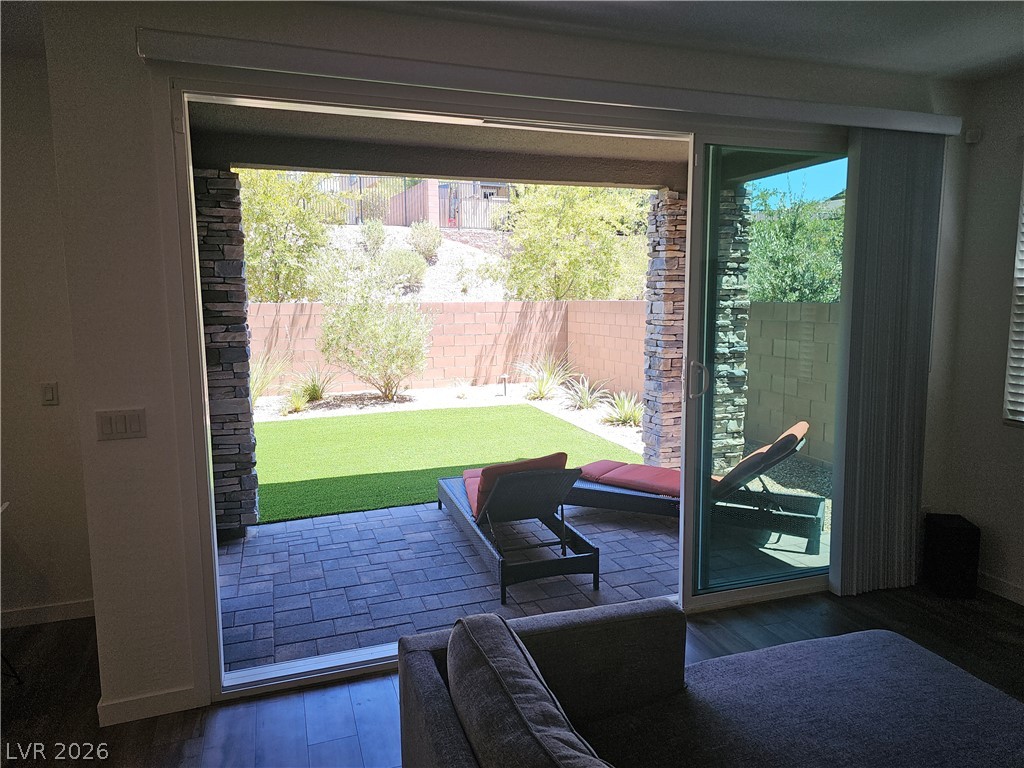 24 Strada Moscato Property Photo 47