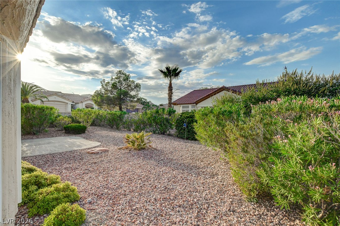 10044 Woodhouse Drive Property Photo 13