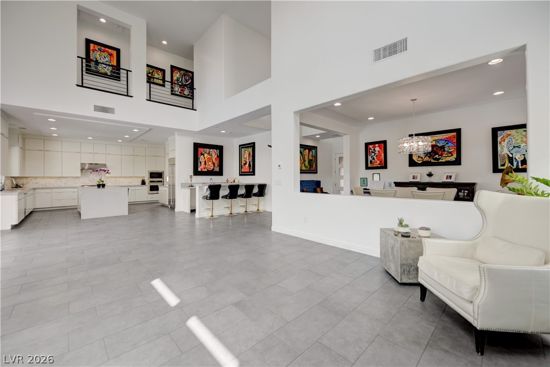 260 Tarragona Breeze Avenue Property Photo 11