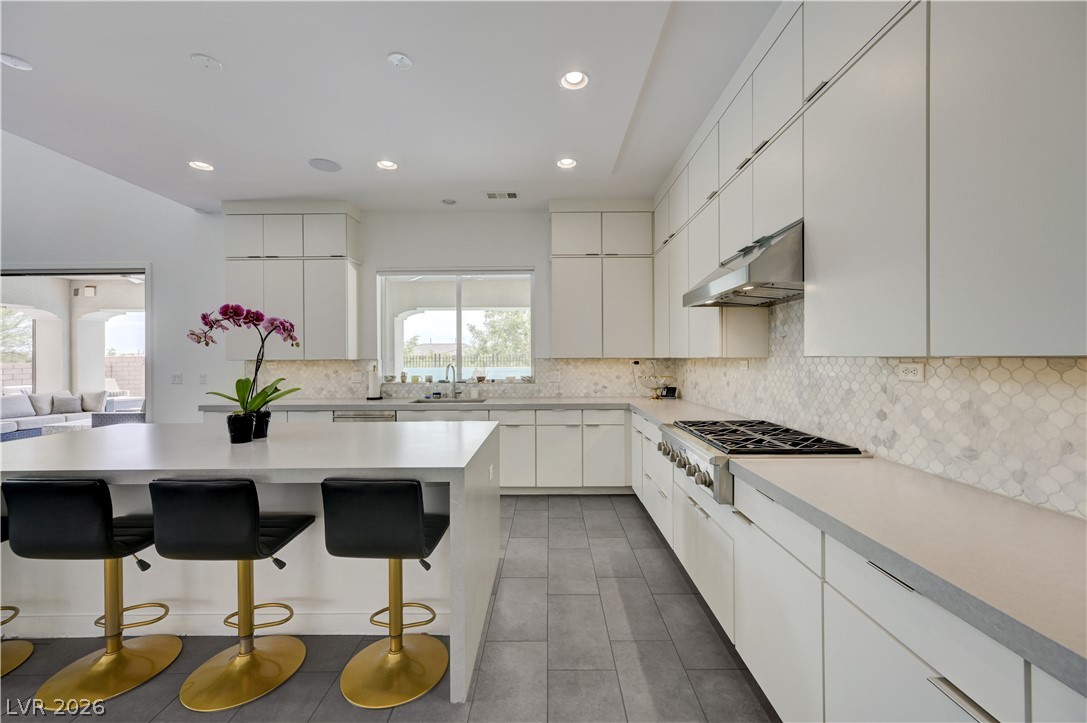 260 Tarragona Breeze Avenue Property Photo 19