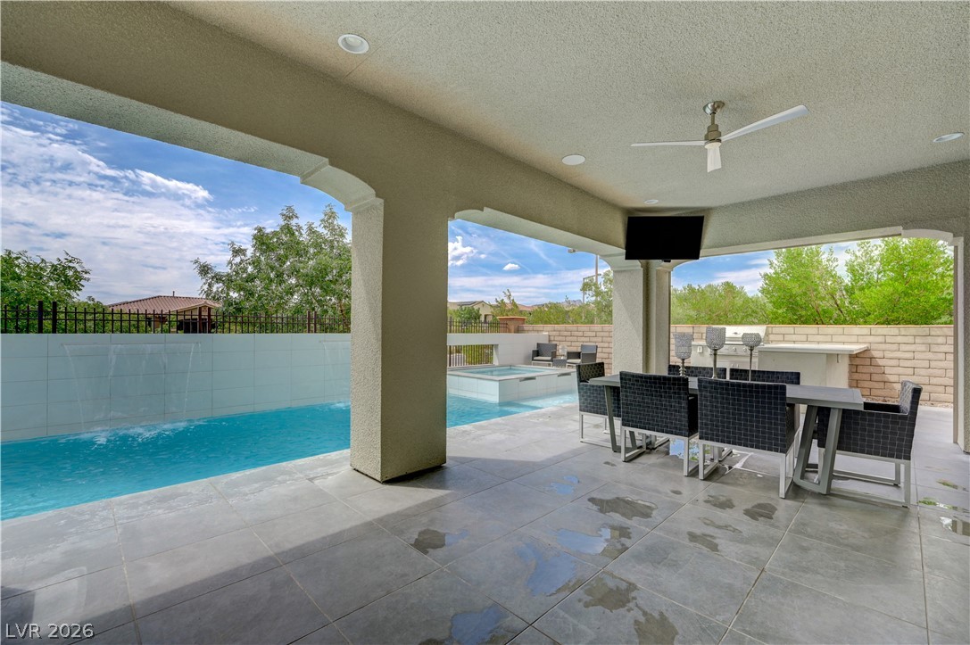 260 Tarragona Breeze Avenue Property Photo 25