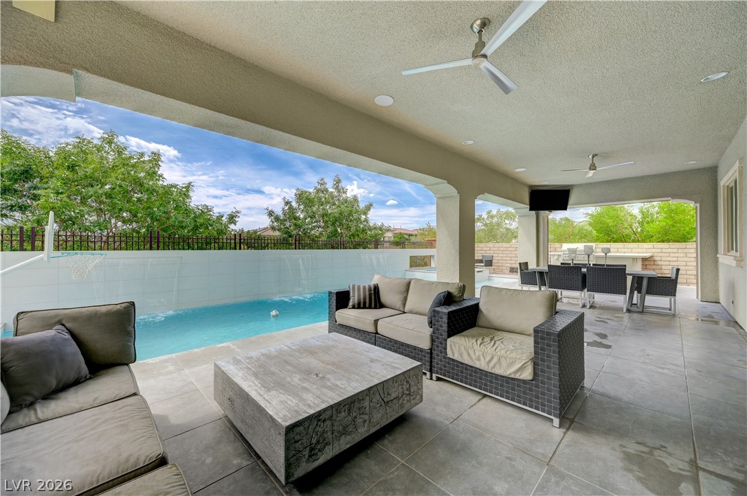 260 Tarragona Breeze Avenue Property Photo 27