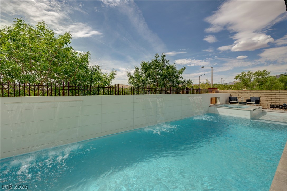 260 Tarragona Breeze Avenue Property Photo 33