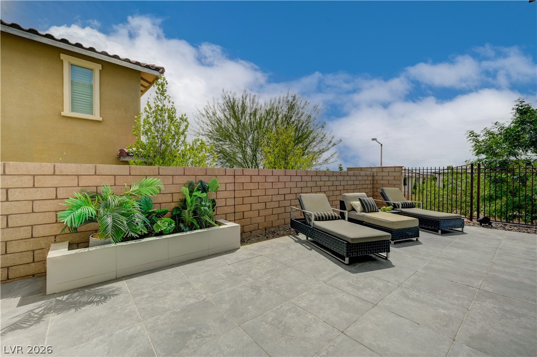260 Tarragona Breeze Avenue Property Photo 34