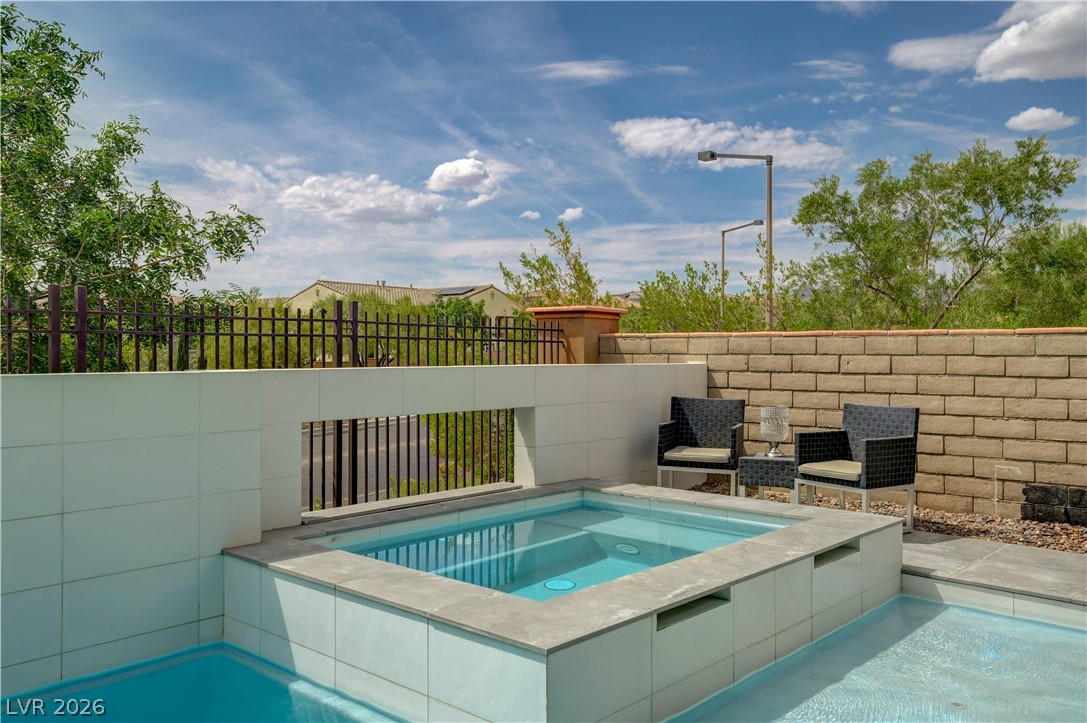 260 Tarragona Breeze Avenue Property Photo 35