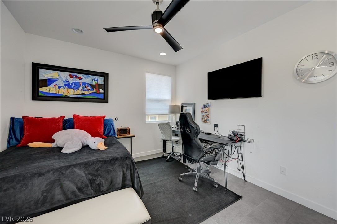 260 Tarragona Breeze Avenue Property Photo 42