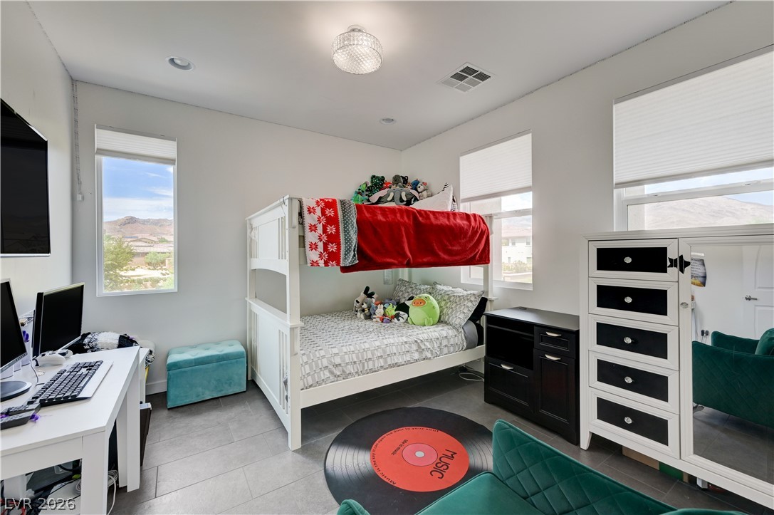 260 Tarragona Breeze Avenue Property Photo 45