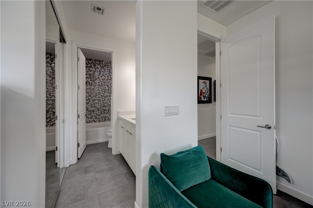 260 Tarragona Breeze Avenue Property Photo 47