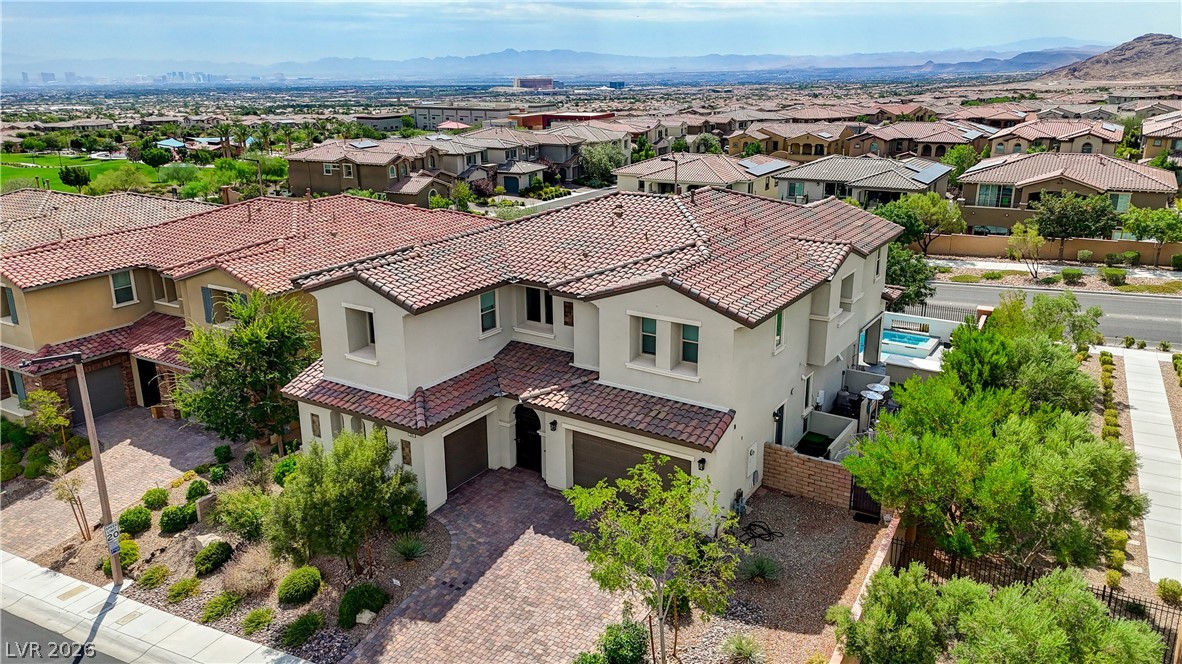 260 Tarragona Breeze Avenue Property Photo 70
