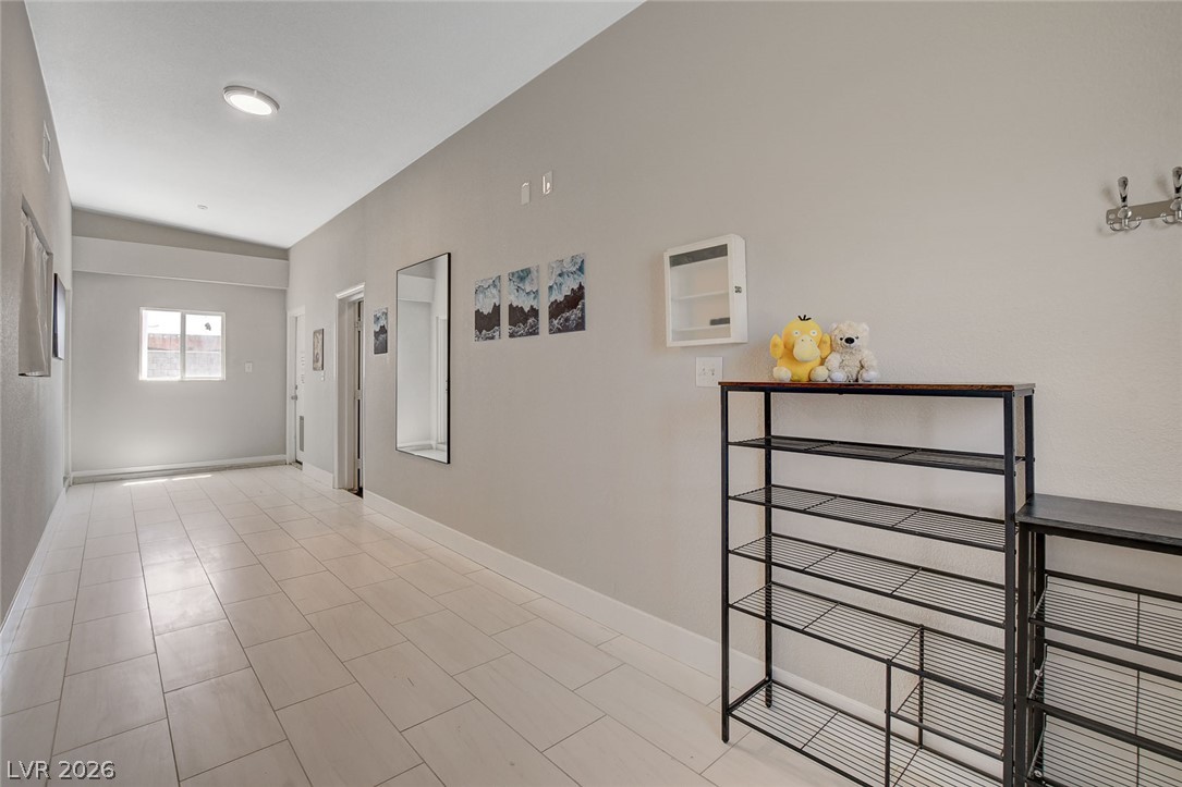 1077 Westminster Avenue Property Photo 8