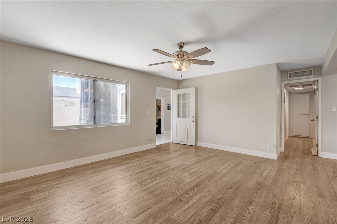 1077 Westminster Avenue Property Photo 22