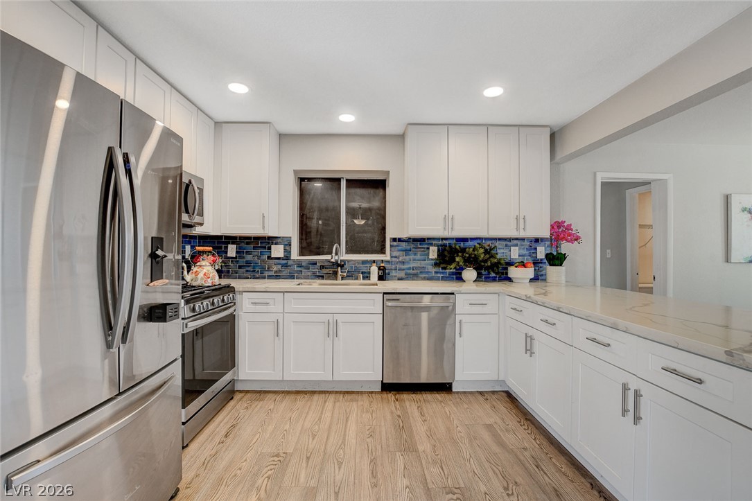 1077 Westminster Avenue Property Photo 29