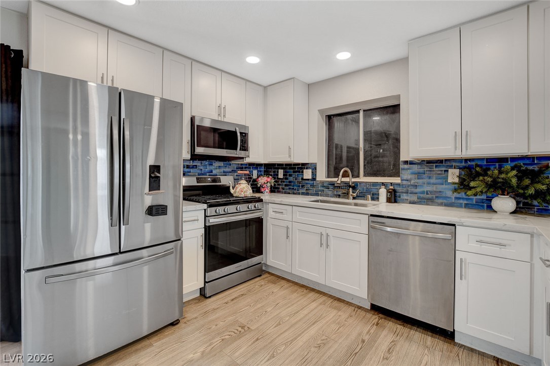 1077 Westminster Avenue Property Photo 31
